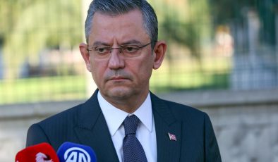 Aynı tas aynı hamam! CHP’de Özgür Özel’le hiçbir şey değişmedi