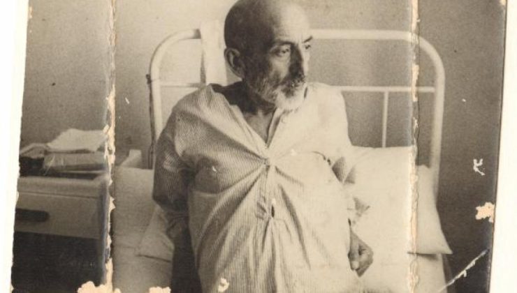 Mehmet Akif Ersoy’un 150. yıl sergisi Fatih’te ziyarete açılıyor