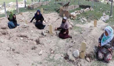 4 kadının eş acısı: Hepsi yan yana defnedilmişti! 4 cinayete tepki çeken indirim