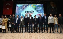 Başkan Altay, Akşehirli gençlerle buluştu