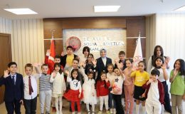 Bakan Göktaş, koltuğunu 11 yaşındaki şehit kızı Elif Naz’a devretti