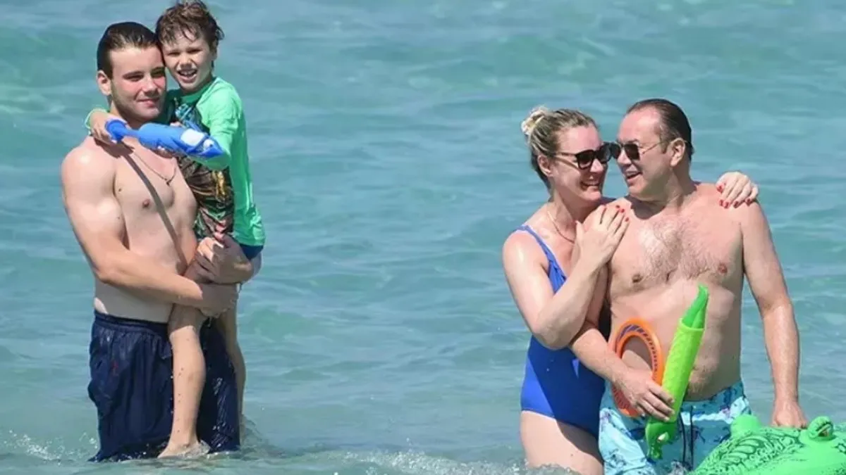 Ünlü oyuncu Şoray Uzun’un aile saadeti! Uzun ailesinin eğlenceli halleri dikkat çekti!