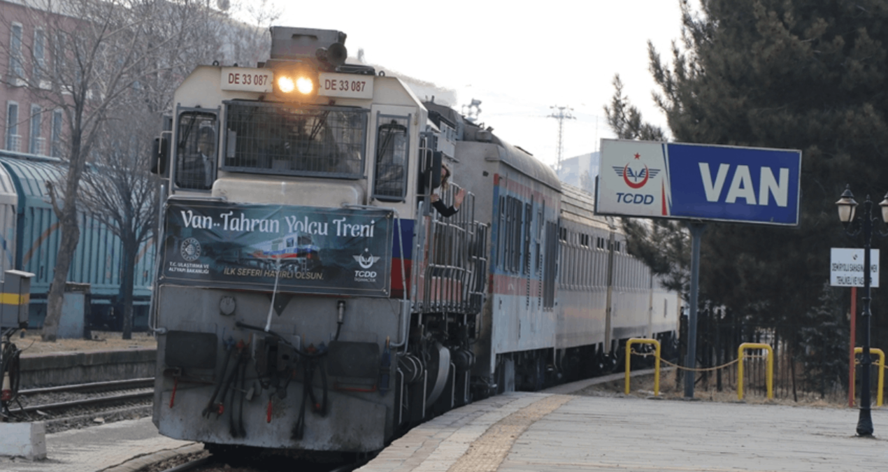 Van- Tahran seferleri 5 yıl aradan sonra başladı